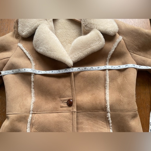 Eddie Bauer Tan Shearling Coat - Picture 9 of 11